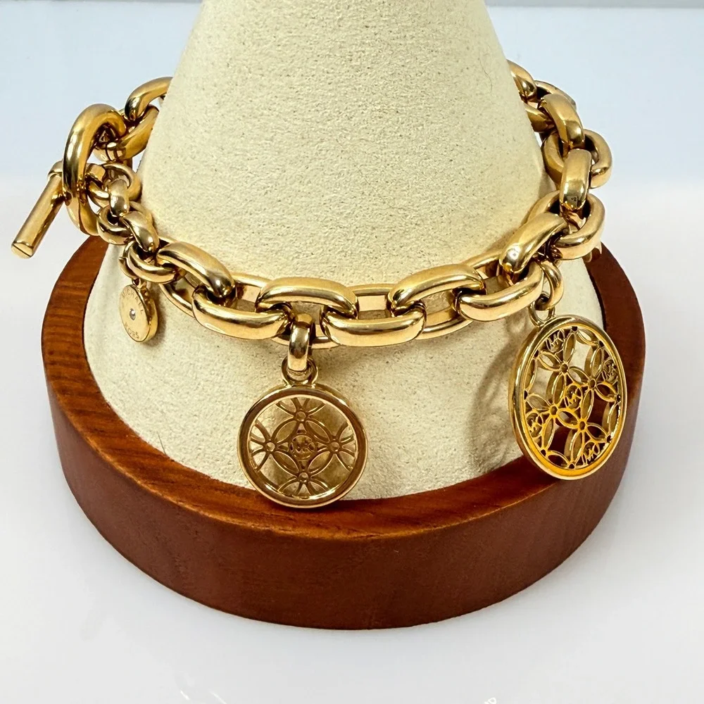 Michael Kors Charm Bracelet Gold Tone Toggle Clasp 6.75